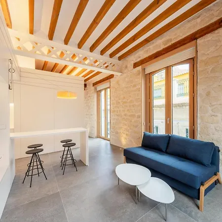 Tandem Portico Apartment