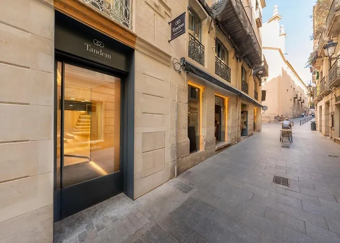 Tandem Portico Apartman